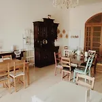 Alemi' Отель типа 