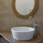 Alemi' Отель типа 