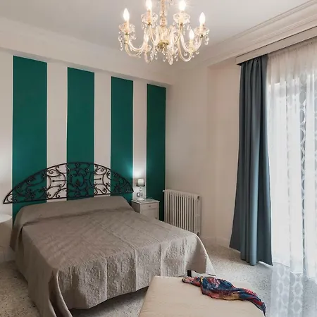 Alemi' Bed & Breakfast 3*